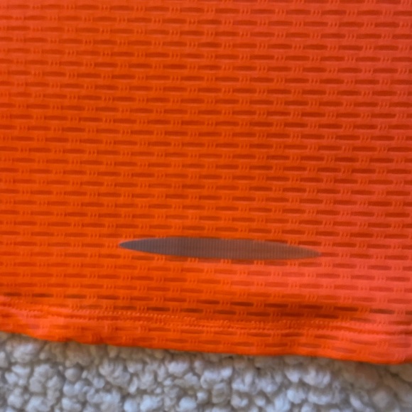 Under Armour Women’s Heat Gear Open Back Tee Size XS - Picture 4 of 7